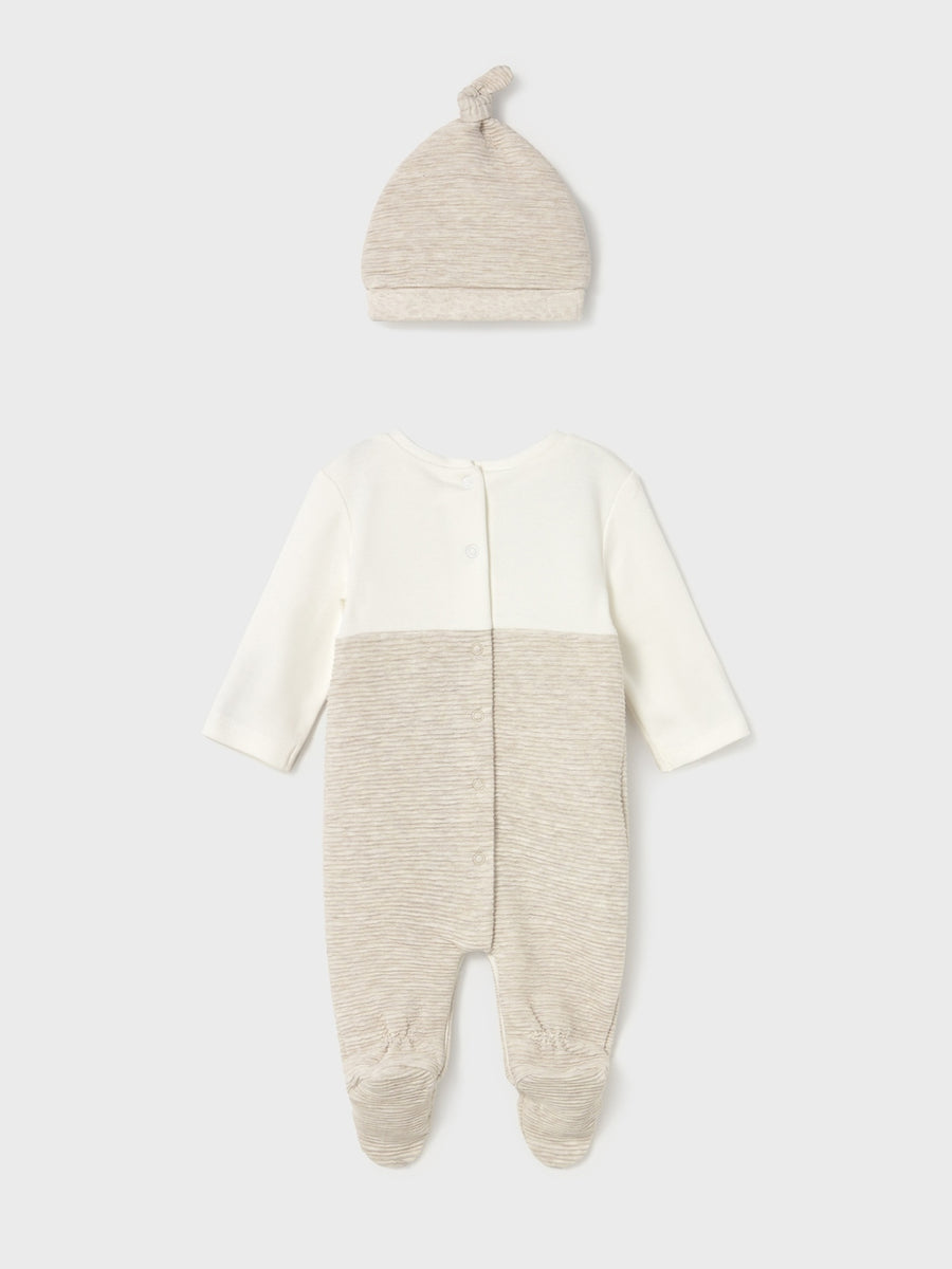 Fato bebé e gorro Milk vig (Bege)  para Bebé Menino - Mayoral