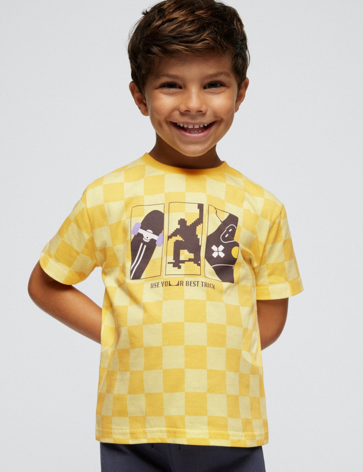 T´shirt "best trick" Sol (Amarelo Pálido)  para Menino - Mayoral