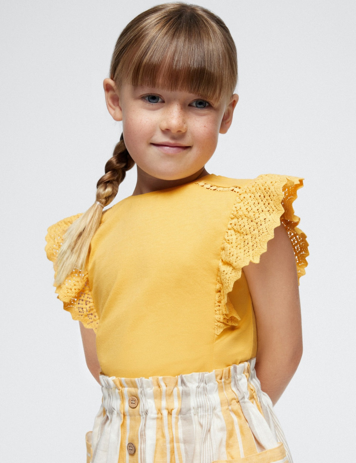 Camiseta guipur Mel (Amarelo Ocre)  para Menina - Mayoral