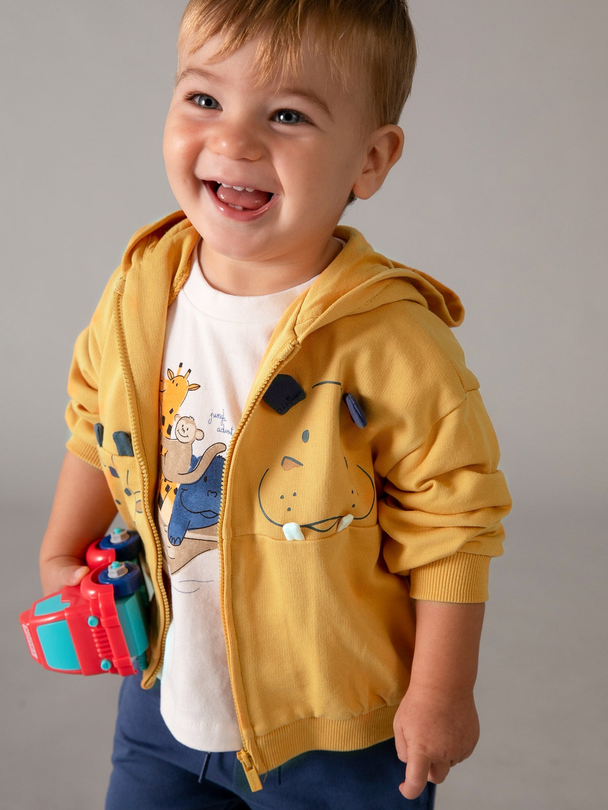 Fato treino play c/ t´shirt Pêsego (Amarelo Ocre)  para Bebé Menino - Mayoral