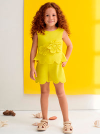 MacacãoMacacão curto flores 3d Limoncelo (Amarelo)  para Menina - Abel & Lula