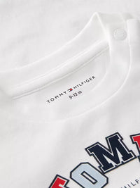 T-shirt M. Comp. Branco para Bebé Menino - TOMMY HILFIGER